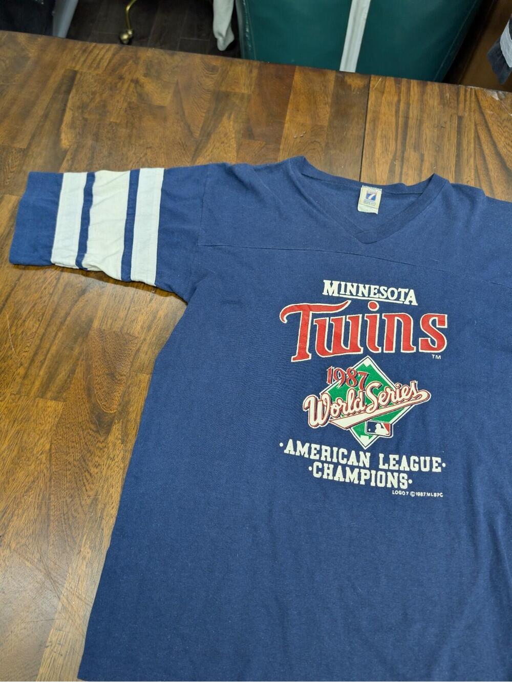 Vintage 1987 Minnesota Twins World Series Logo 7 Shirt Jersey L 90s Baseball Vtg
